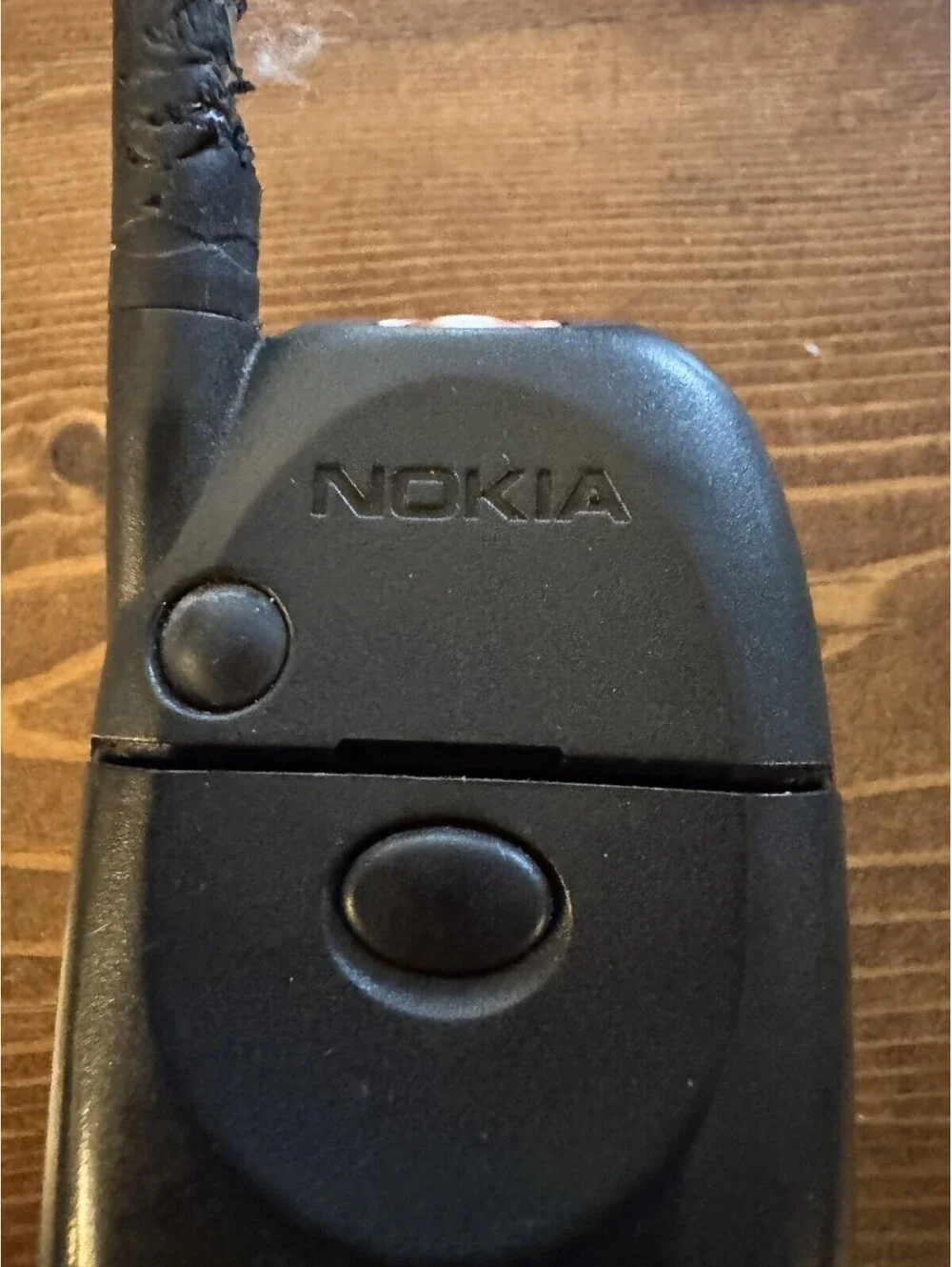 Nokia 5165 Digital Cellular Phone with RARE Wood Facing and Battery UNTESTED